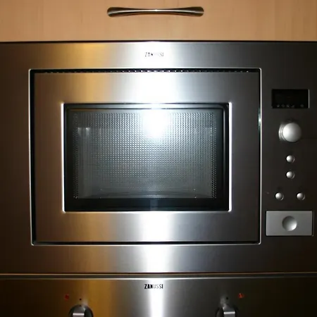 Sacher Sandl