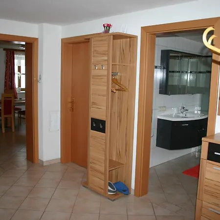Ferienwohnung Sacher Apartment Sandl